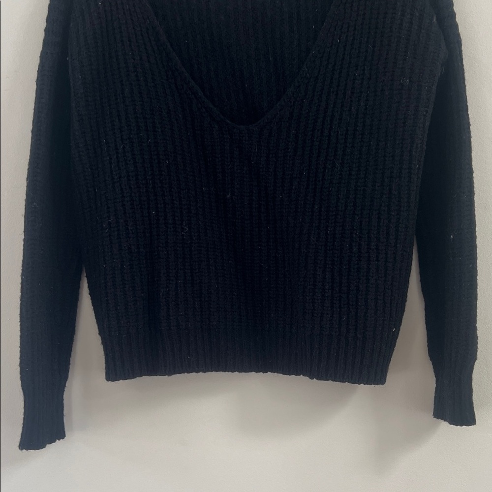 Express Women's Black Ribbed Sweater - Picture 5 of 7